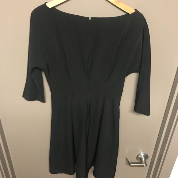 Black Dress - Picture 2 of 4